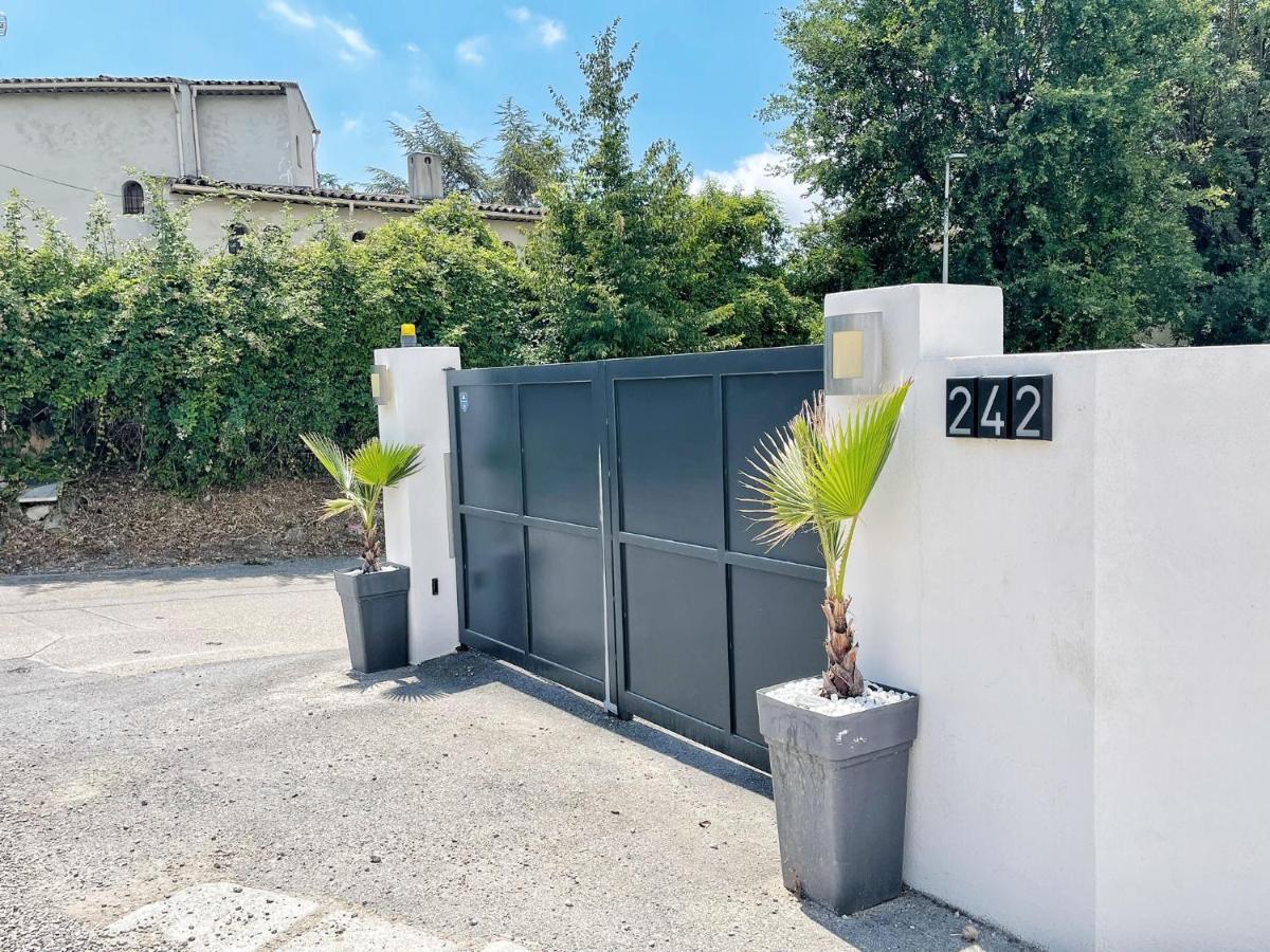 ラ・コル・シュル・ルーSaint Paul De Vence - Le Kub Plexアパートメント エクステリア 写真